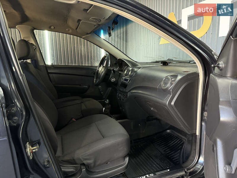 Седан Chevrolet Aveo 2008 в Тячеве
