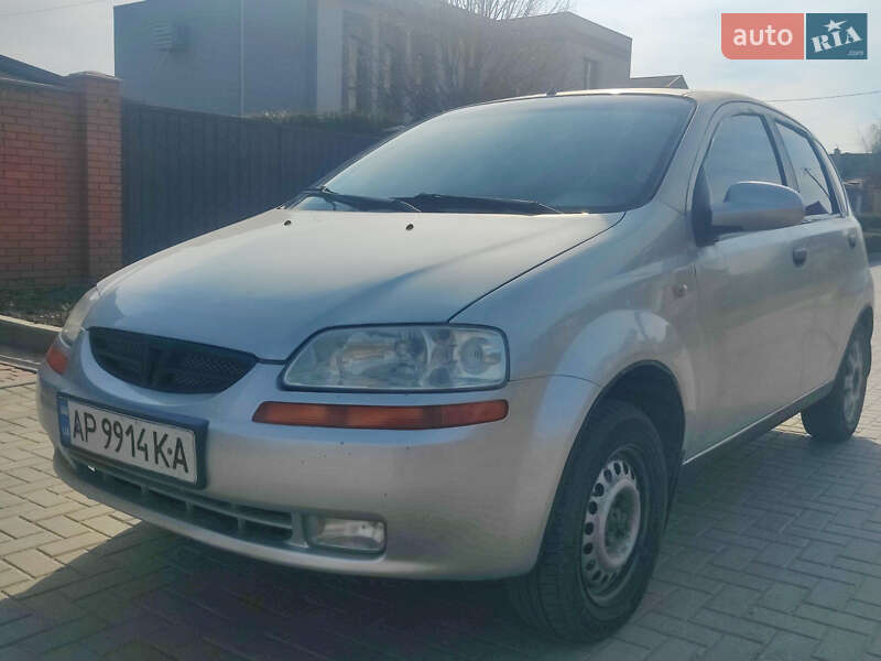 Хэтчбек Chevrolet Aveo 2004 в Запорожье