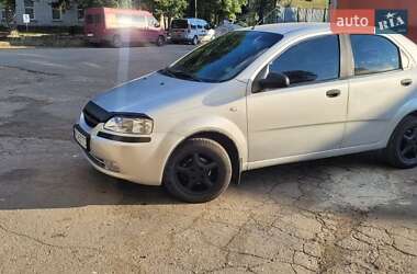 Седан Chevrolet Aveo 2005 в Броварах