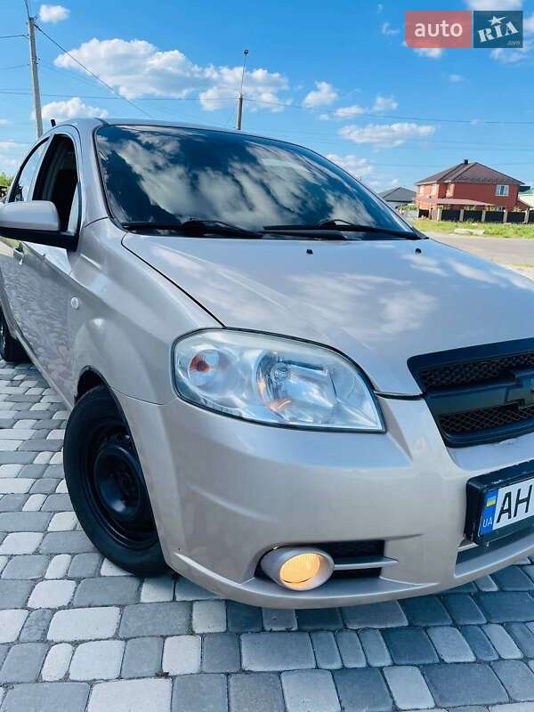 Седан Chevrolet Aveo 2008 в Житомире