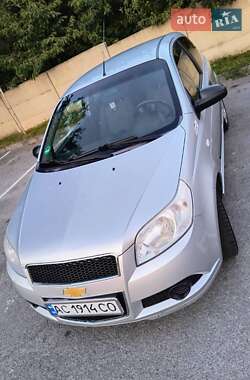Хэтчбек Chevrolet Aveo 2009 в 