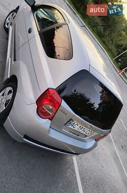 Хэтчбек Chevrolet Aveo 2009 в 