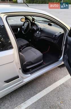 Хэтчбек Chevrolet Aveo 2009 в 