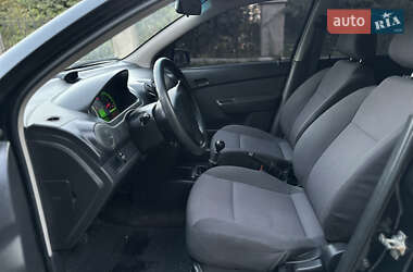 Седан Chevrolet Aveo 2010 в 