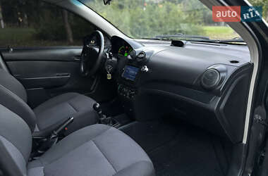Седан Chevrolet Aveo 2010 в 