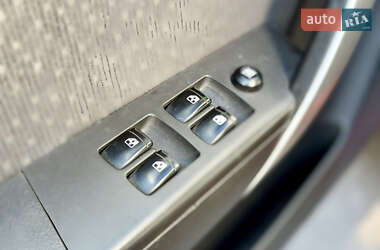 Седан Chevrolet Aveo 2010 в 
