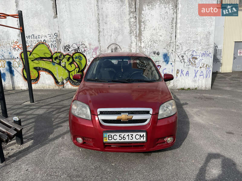 Седан Chevrolet Aveo 2011 в Києві