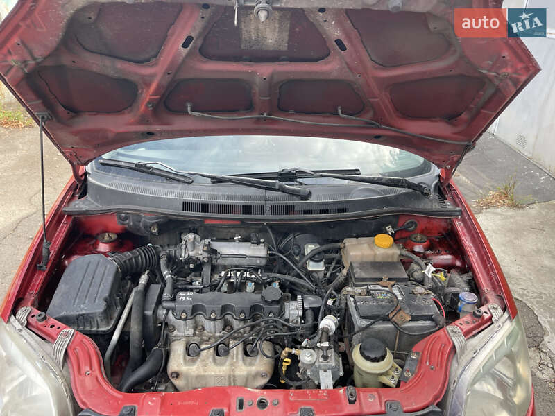 Седан Chevrolet Aveo 2011 в Києві