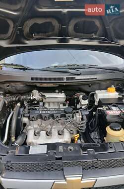Седан Chevrolet Aveo 2006 в 
