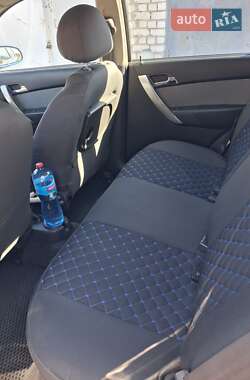 Хэтчбек Chevrolet Aveo 2008 в 