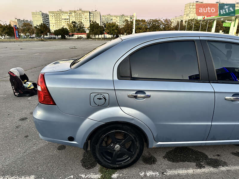 Седан Chevrolet Aveo 2008 в Запорожье