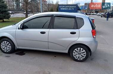 Хэтчбек Chevrolet Aveo 2007 в 
