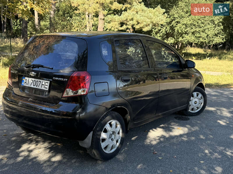 Хэтчбек Chevrolet Aveo 2005 в Буче