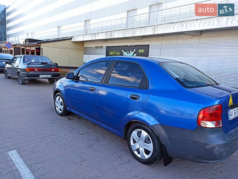 Седан Chevrolet Aveo 2005 в Житомире