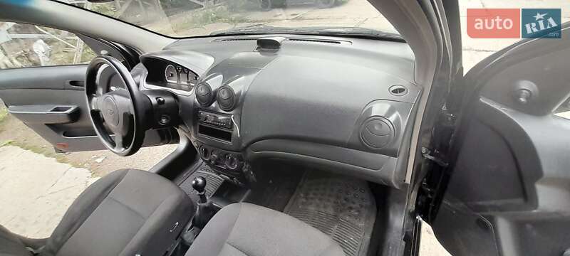 Седан Chevrolet Aveo 2006 в Каменском