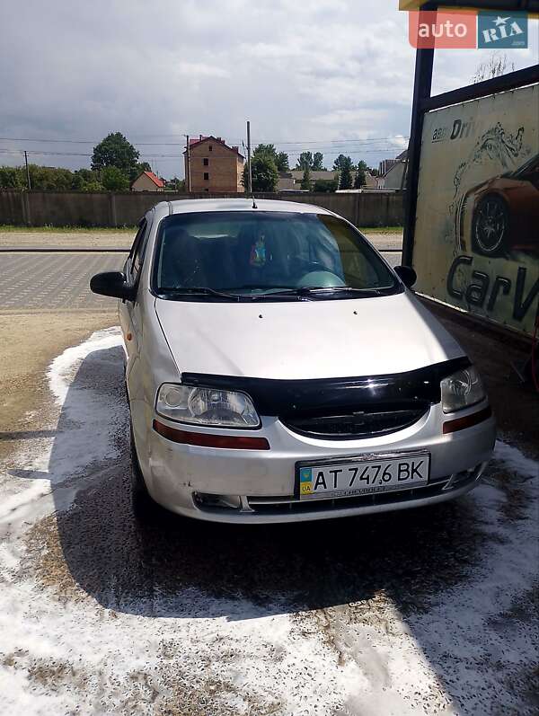 Седан Chevrolet Aveo 2004 в Коломые