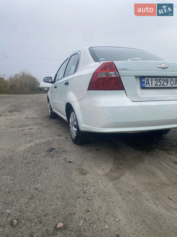 Седан Chevrolet Aveo 2008 в Броварах