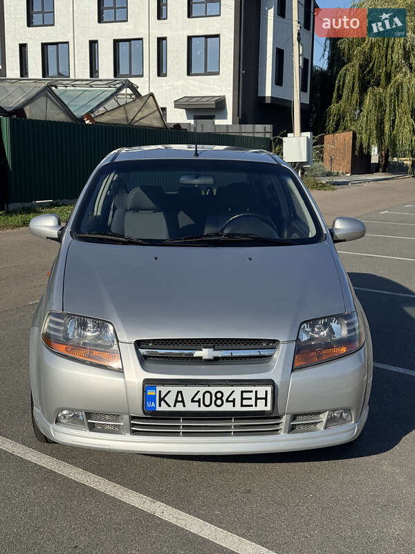 Хэтчбек Chevrolet Aveo 2006 в Киеве