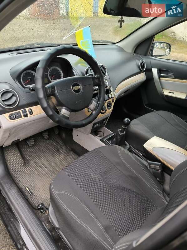 Седан Chevrolet Aveo 2007 в Славутиче