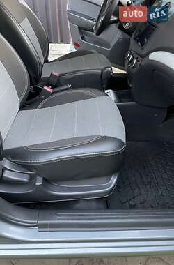 Седан Chevrolet Aveo 2008 в 