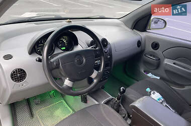Седан Chevrolet Aveo 2004 в 