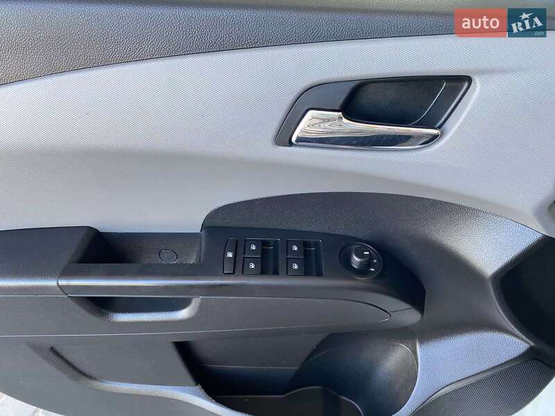 Хэтчбек Chevrolet Aveo 2012 в Николаеве