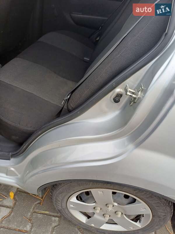 Седан Chevrolet Aveo 2007 в Львове