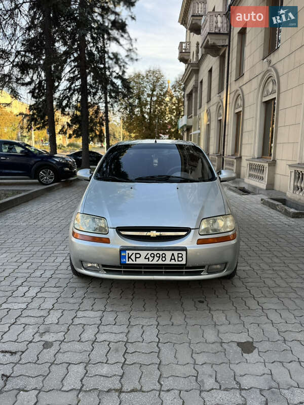 Седан Chevrolet Aveo 2004 в Запорожье