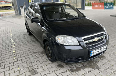 Седан Chevrolet Aveo 2010 в Львове