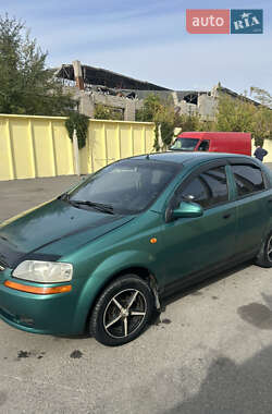 Седан Chevrolet Aveo 2004 в Харькове