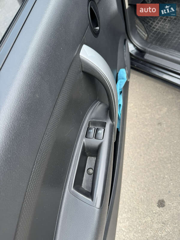 Хэтчбек Chevrolet Aveo 2008 в Киеве фото 14 Хэтчбек Chevrolet Aveo 2008 в Киеве