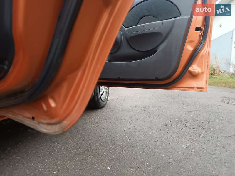 Седан Chevrolet Aveo 2006 в Киеве фото 12 Седан Chevrolet Aveo 2006 в Киеве