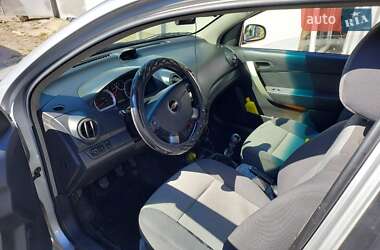 Хэтчбек Chevrolet Aveo 2008 в 