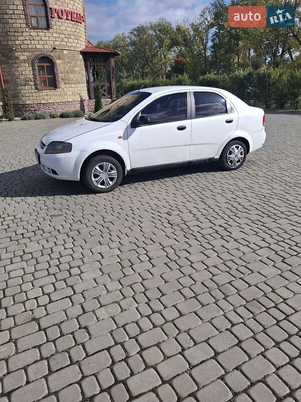Седан Chevrolet Aveo 2005 в Тернополі фото 12 Седан Chevrolet Aveo 2005 в Тернополі