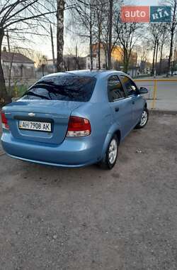 Седан Chevrolet Aveo 2005 в 