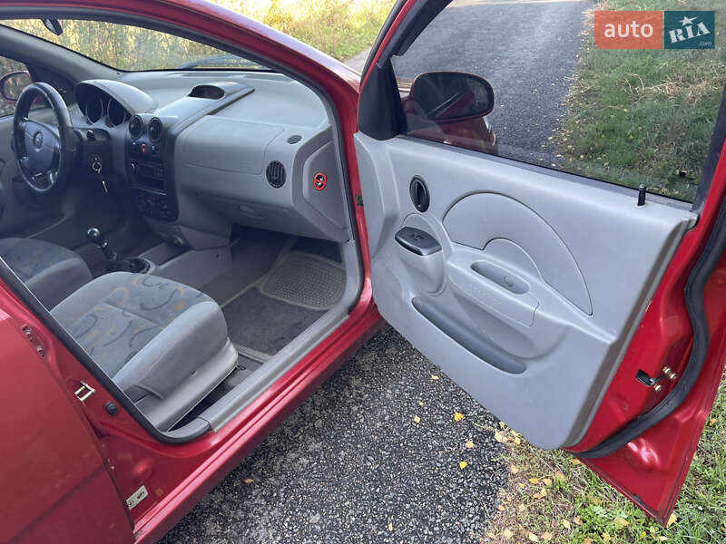 Седан Chevrolet Aveo 2004 в Днепре фото 8 Седан Chevrolet Aveo 2004 в Днепре