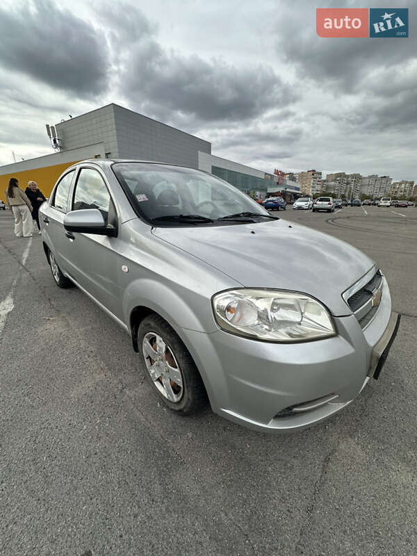 Седан Chevrolet Aveo 2006 в Запорожье
