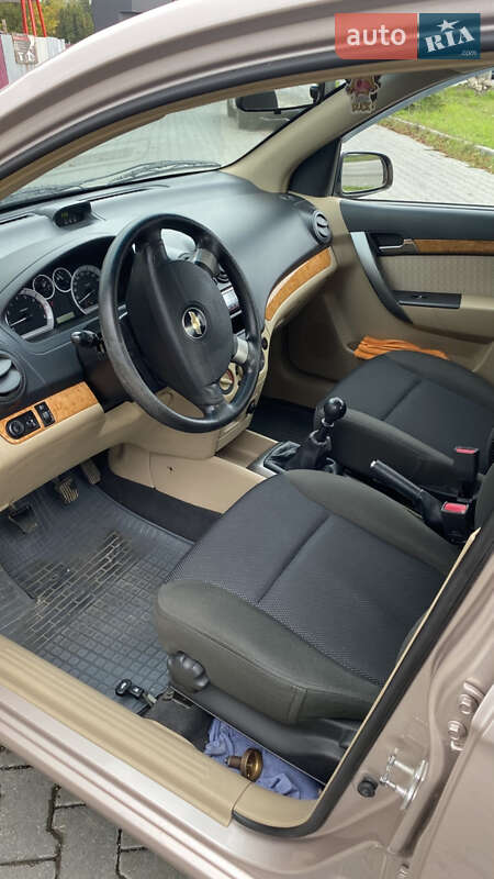 Седан Chevrolet Aveo 2008 в Тернополе