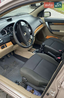 Седан Chevrolet Aveo 2008 в 