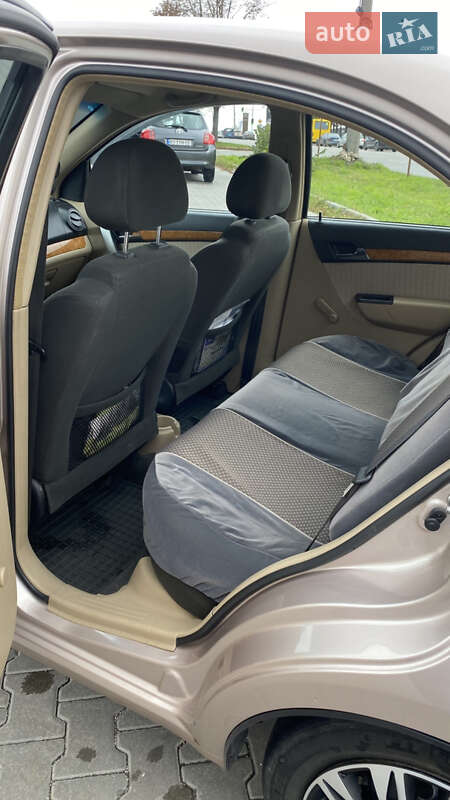 Седан Chevrolet Aveo 2008 в Тернополе