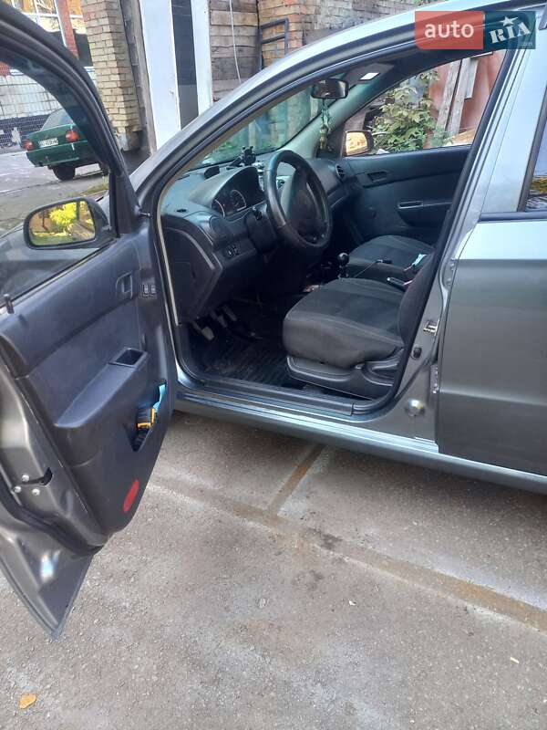 Седан Chevrolet Aveo 2008 в Києві
