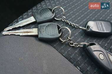 Седан Chevrolet Aveo 2006 в 