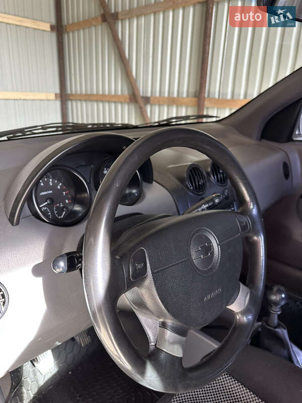 Седан Chevrolet Aveo 2004 в Рожнятові фото 10 Седан Chevrolet Aveo 2004 в Рожнятові