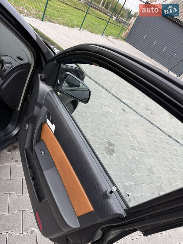 Седан Chevrolet Aveo 2006 в Звягелі