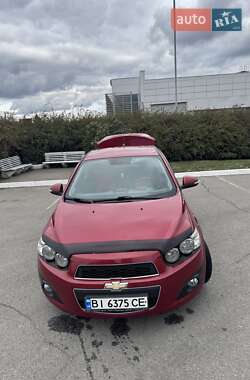Седан Chevrolet Aveo 2014 в  фото 6 Седан Chevrolet Aveo 2014 в