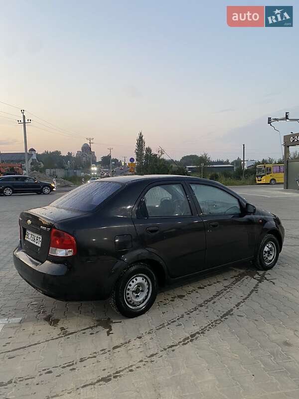 Седан Chevrolet Aveo 2005 в Сколе