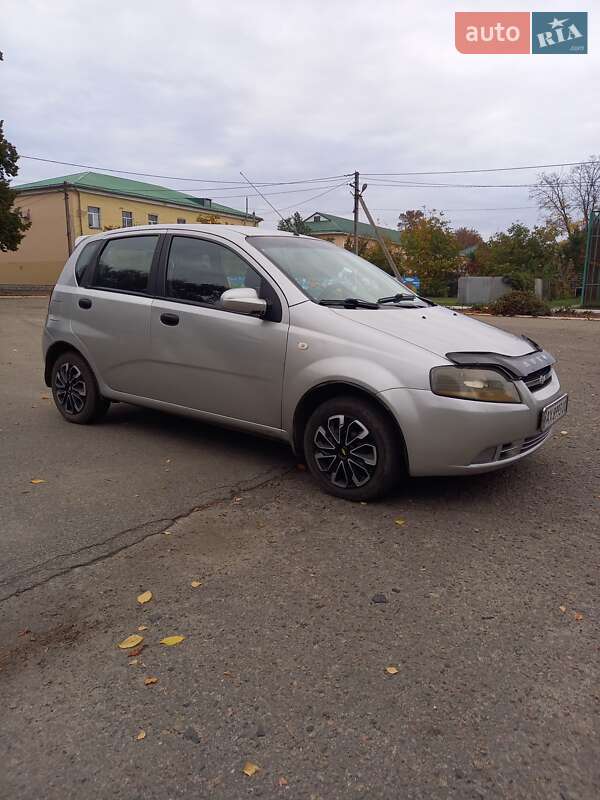 Хэтчбек Chevrolet Aveo 2006 в Карловке фото 6 Хэтчбек Chevrolet Aveo 2006 в Карловке
