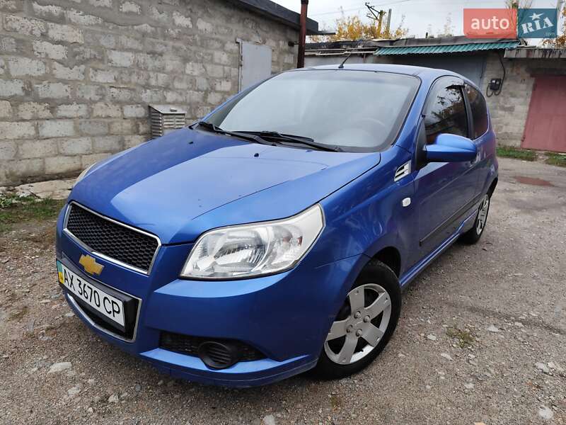 Хэтчбек Chevrolet Aveo 2008 в Киеве