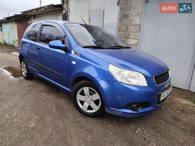 Хэтчбек Chevrolet Aveo 2008 в Киеве