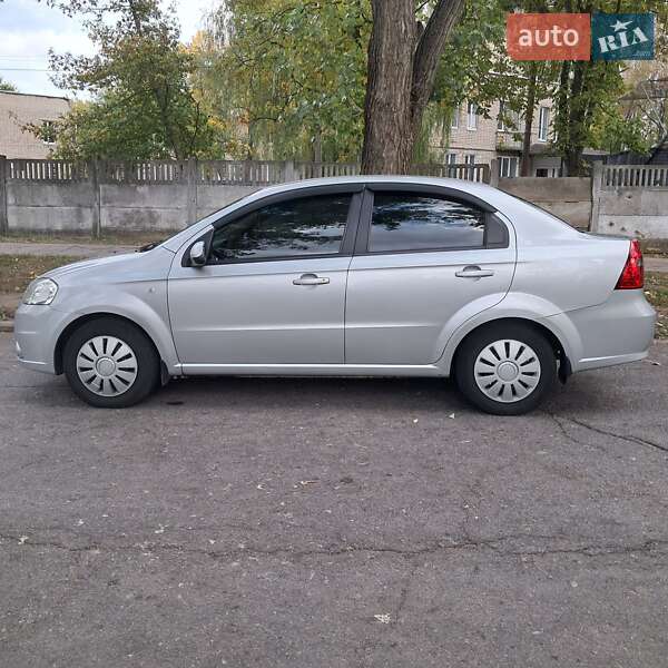 Седан Chevrolet Aveo 2007 в Никополе